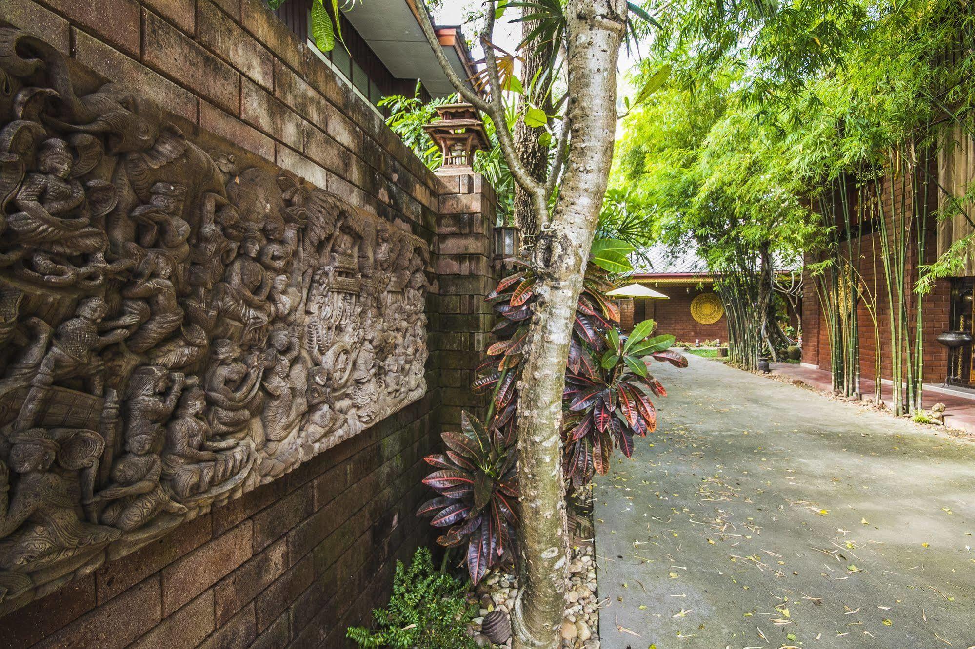 Irawadee Resort Mae Sot Exterior foto